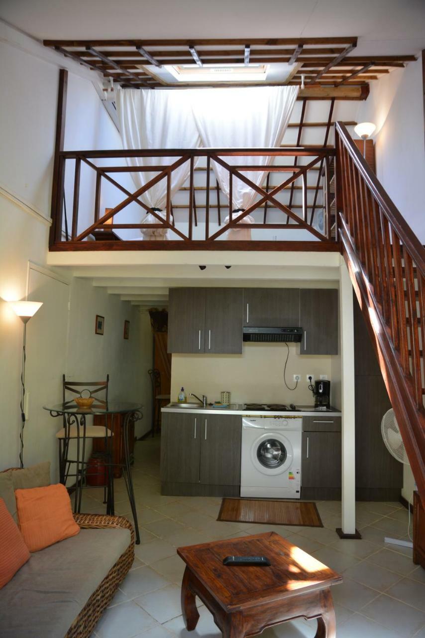 T3 Duplex Meuble Lagon Reunion Ла-Салин-ле-Бен Экстерьер фото